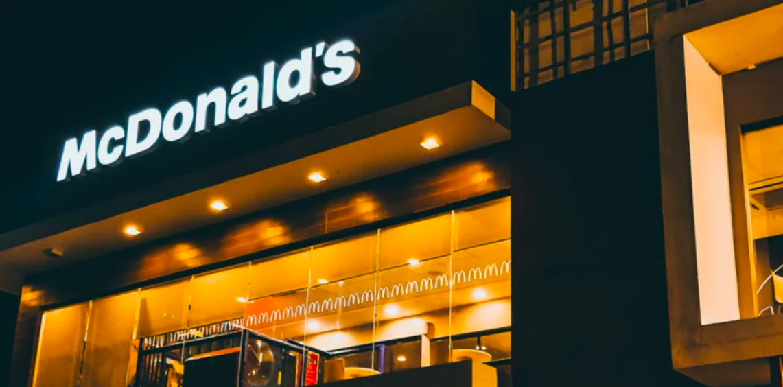 McDonald's в білорусі закривається: чим його замінять