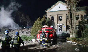 Погибшему мальчику было 2 дня: оккупанты ударили по роддому в Вольнянске