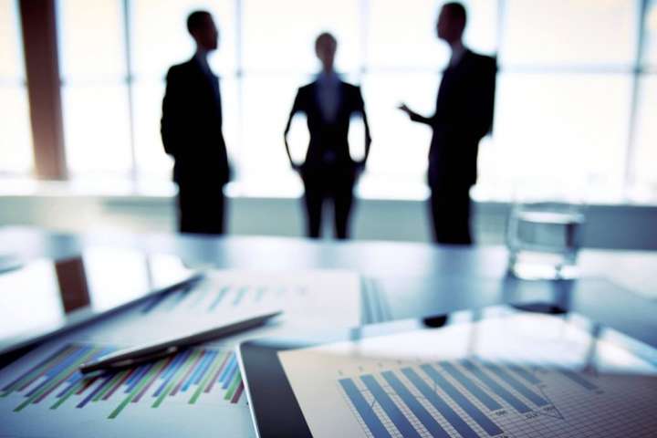 Ожидание на фоне обстрелов по энергетике: как отреагировал украинский бизнес