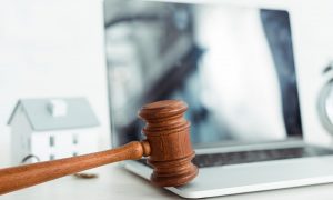 Ощадбанк продаст на OpenMarket значительный долг владельца «Укртелекома»