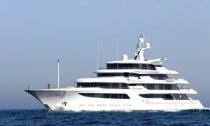 Яхта Медведчука: продажей заинтересовались четыре международных аукциона