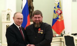 кадыров пытается вернуть расположение путина