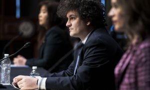 Основателя обанкротившейся криптобиржи FTX выпустят под рекордный залог