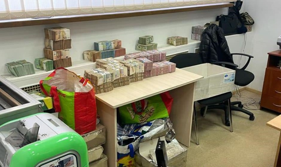 «Заробили» понад 150 млн грн: у Львівській області викрили мережу обмінників