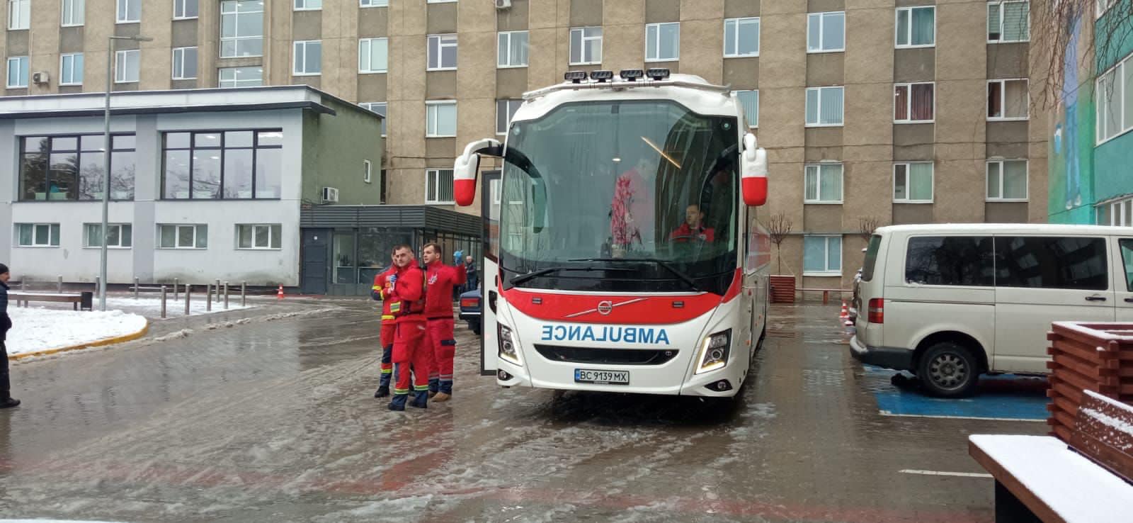 Пострадавших в результате авиакатастрофы в Броварах отправляют за границу