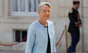 Премьер Франции раскритиковала подчиненную за интервью журналу Playboy - СМИ