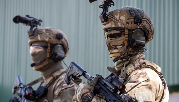 «Сливал» боевые позиции украинских войск на Донбассе: СБУ задержала бывшего «беркутовца»