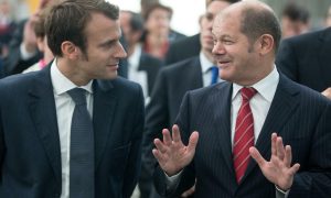 Совместный механизм закупки газа: о чем договорились Макрон и Шольц