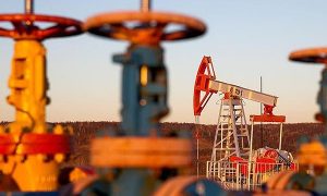 Эксперты назвали причины снижения мировых цен на нефть