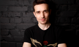 Филипп Новиков, стилист Leo Beauty Club: О сложных техниках окрашивания, самом важном в работе с волосами и почему мировые селебрити предпочитают блонд