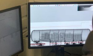 Таможенники на границе обнаружили автоцистерну с интересной начинкой