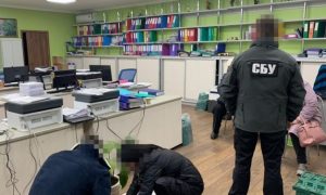 Ущерб более чем на сто миллионов: СБУ задержала поставщиков продуктов военным