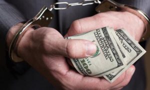 Поставлял военным некачественные материалы: предпринимателю в Киеве сообщили о подозрении