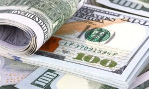 Скільки коштують долар і євро в обмінних пунктах України