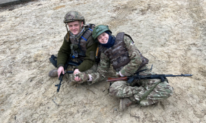 Супругам военнослужащих-добровольцев из беларуси отказали в принятии документов на проживание в Украине