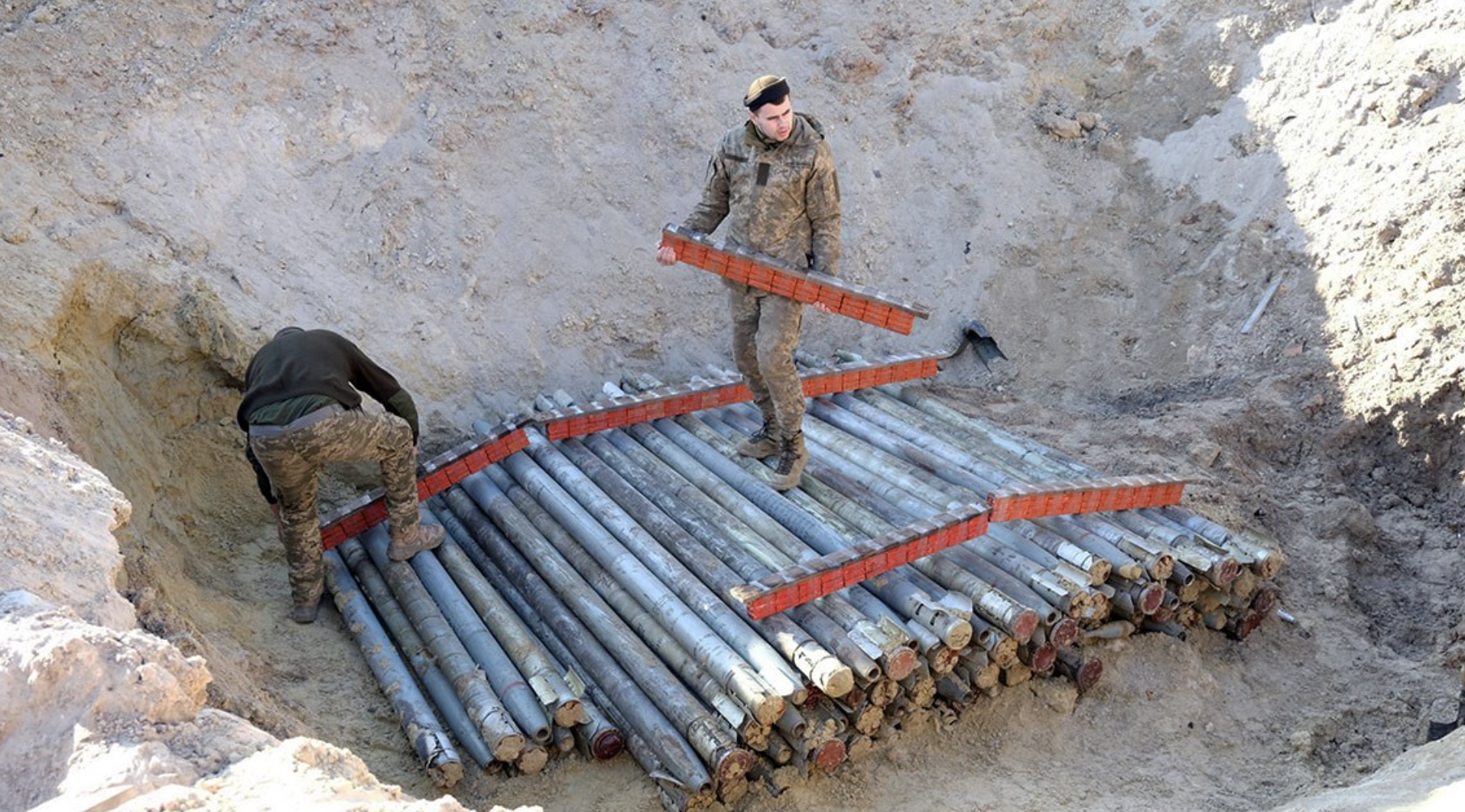 Одна из самых масштабных ликвидаций. В Донецкой области полиция уничтожила снаряды от «Градов»