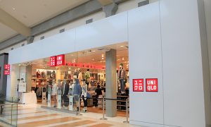 Крупный японский ритейлер одежды уходит с российского рынка