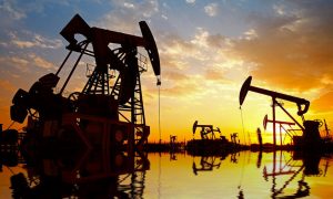 Мировые цены нефть продолжили рост: что стало причиной