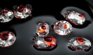 Кровавые российские бриллианты: ЕС и G-7 пытаются отследить подсанкционные алмазы