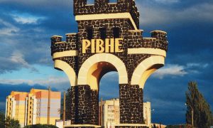 Ровно осталось без света, остановился транспорт