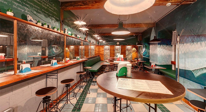 «Обслуговувати українською тут нікого не будуть»: в Одесі власник кафе вигнав відвідувачку через мову