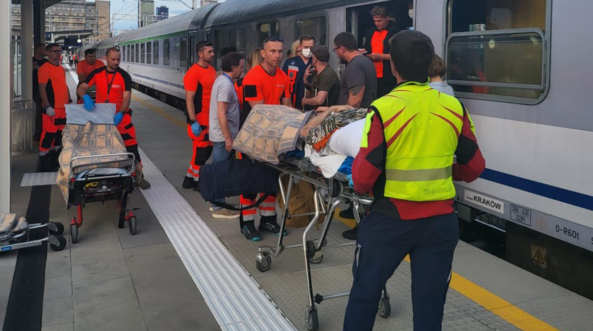 Польша готова взять на лечение и реабилитацию 2,5 тысяч украинских военных