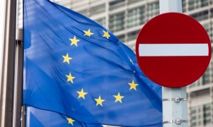 На фоне вторжения в Украину: экспорт из ЕС в россию упал почти на 50%