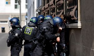 В Финляндии случайно разоблачили канал сбыта наркотиков через уснувшего в такси пассажира