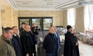 путін приїхав до Севастополя на відкриття школи