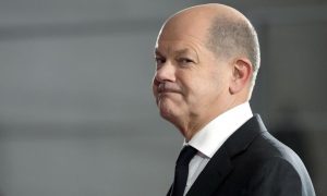 Шольц заявив, що путін має вивести війська з України