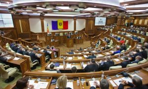 Парламент Молдовы принял окончательное решение по государственному языку