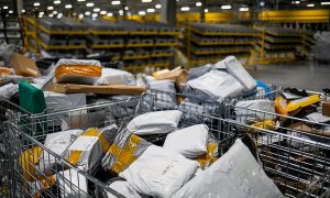 Госпочта Литвы приостановила отправку посылок в россию