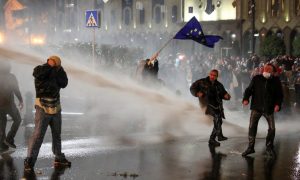 Протести в Грузії: країни Балтії відреагували на скандальний закон про іноагентів