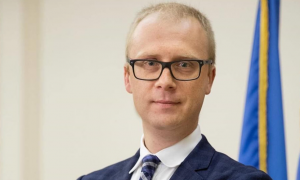 В МИД ответили вероятному конкуренту Трампа на его противоречивое заявление о помощи Украине