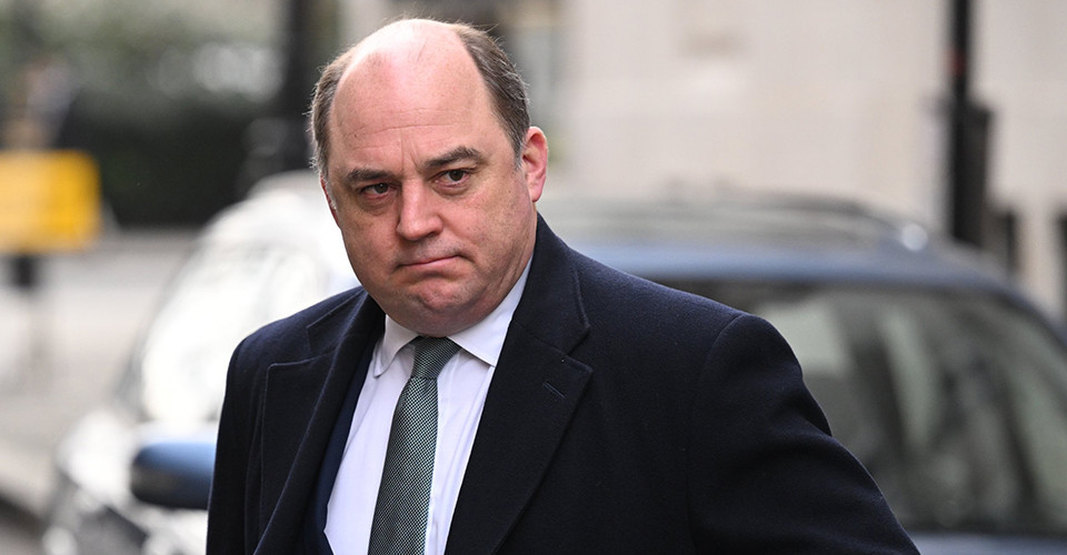 Министр обороны Британии: оборудование британской армии отчаянно нуждается в замене