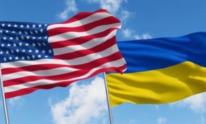 США продовжили на рік термін програми для біженців з України