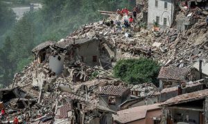 На юге Италии произошло землетрясение магнитудой 4,6, люди в панике покидали дома