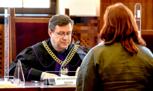 У Польщі жінку, які прославляла путіна, відправили на психіатричне обстеження