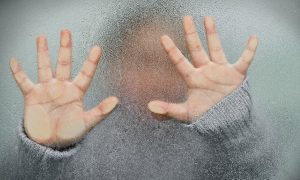 12-летнюю девочку в рф отправили в детдом из-за рисунка против войны: фото 