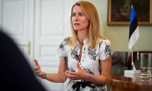 Партія нової премʼєрки Естонії розглядає різні варіанти коаліції в уряді
