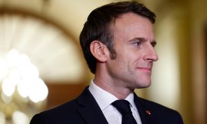 Урсула фон дер Ляєн та Макрон відвідають Китай: обговорять війну в Україні