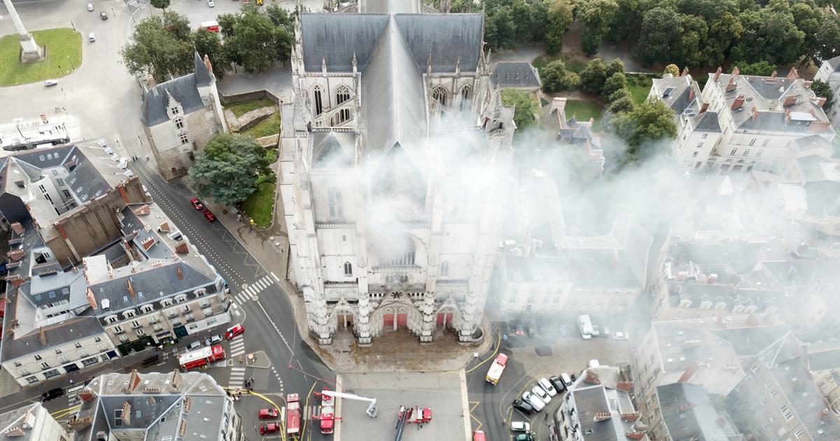 Беженца, который поджег собор XV века во французском Нанте, приговорили к четырем годам тюрьмы