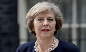 Експремʼєрка Британії Тереза Мей збирається видати книгу