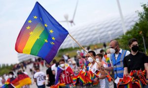 Венгрия пообещала бороться в Суде ЕС за защиту своего анти-ЛГБТ закона
