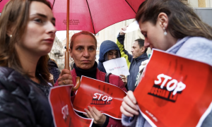 У парламенті Грузії сталися бійки на комітетських слуханнях щодо закону про «іноагентів»