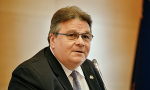 Экс-глава МИД Литвы: россия не супердержава, а суперпроблема