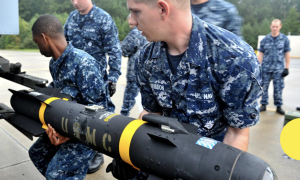 США схвалили продаж Польщі протитанкових ракет Hellfire