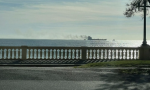 У побережья Португалии горит танкер с дизелем и авиационным топливом