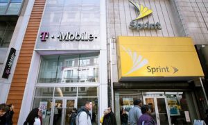 Крупнейший мобильный оператор США покупает компанию голливудского актера