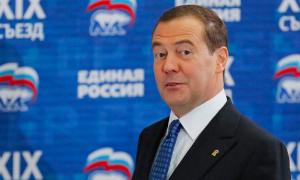 Из-за ордера на арест путина медведев угрожает ракетным ударом по Бундестагу